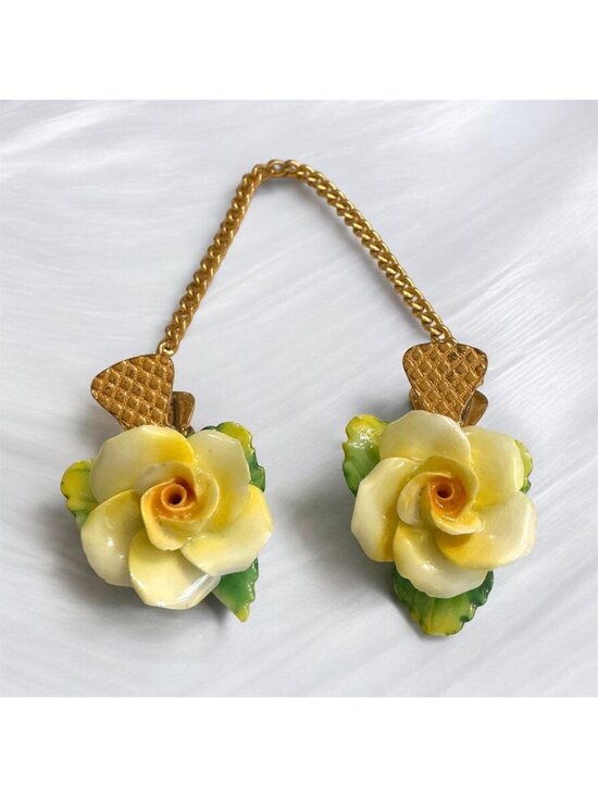Vintage Accessories - Vintage Porcelain Yellow Rose Sweater Clip With Gold-Tone Chain And Textured Cli